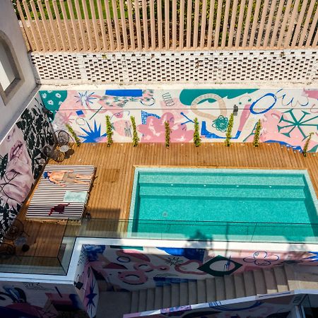 Selina Secret Garden Lisbon Hostel Exterior photo