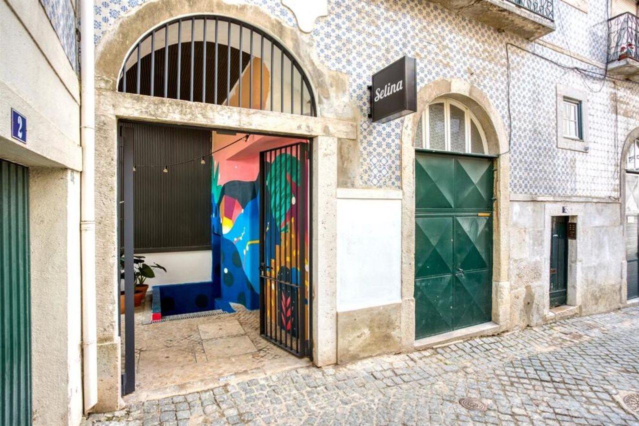 Selina Secret Garden Lisbon Hostel Exterior photo