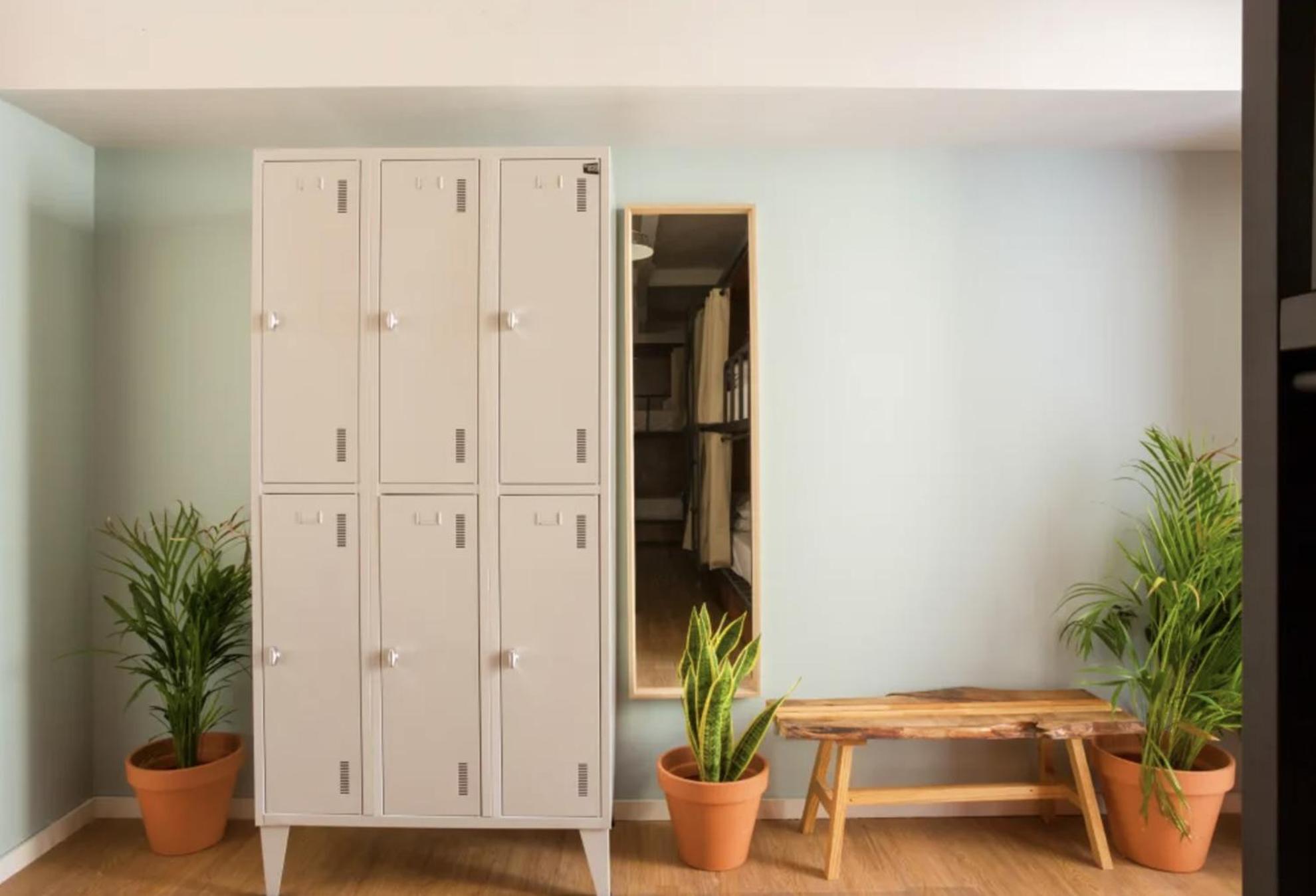 Selina Secret Garden Lisbon Hostel Room photo