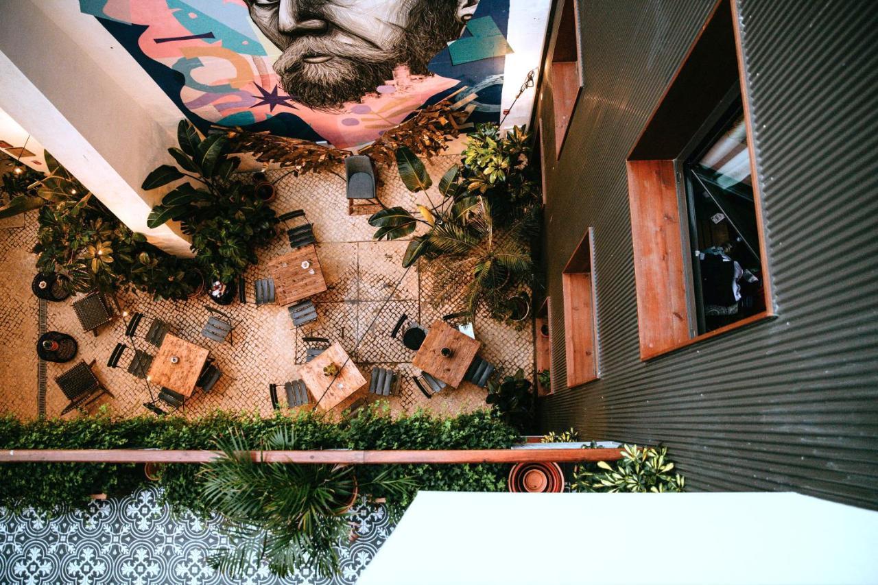 Selina Secret Garden Lisbon Hostel Exterior photo